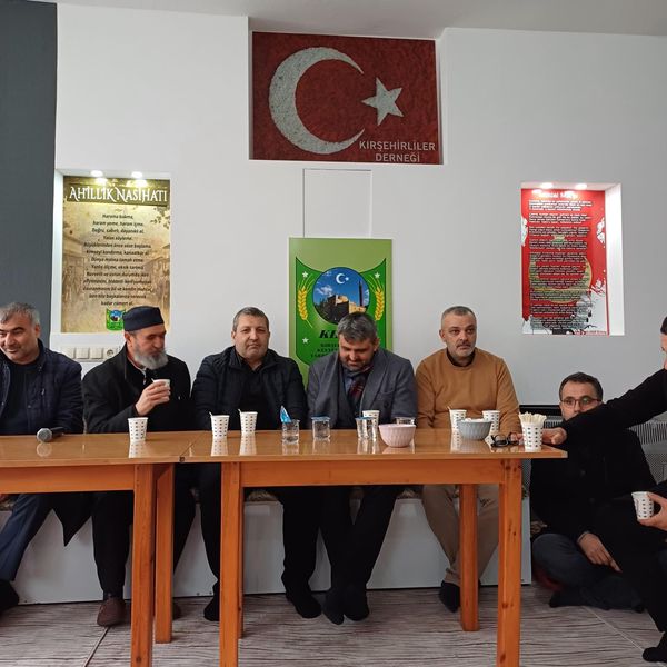 Kırşehirliler Derneği’nde merhume Nezaket Kılıç’ın taziyesine katıldık. Merhumeye rahmet yakınlarına baş sağlığı diledik.